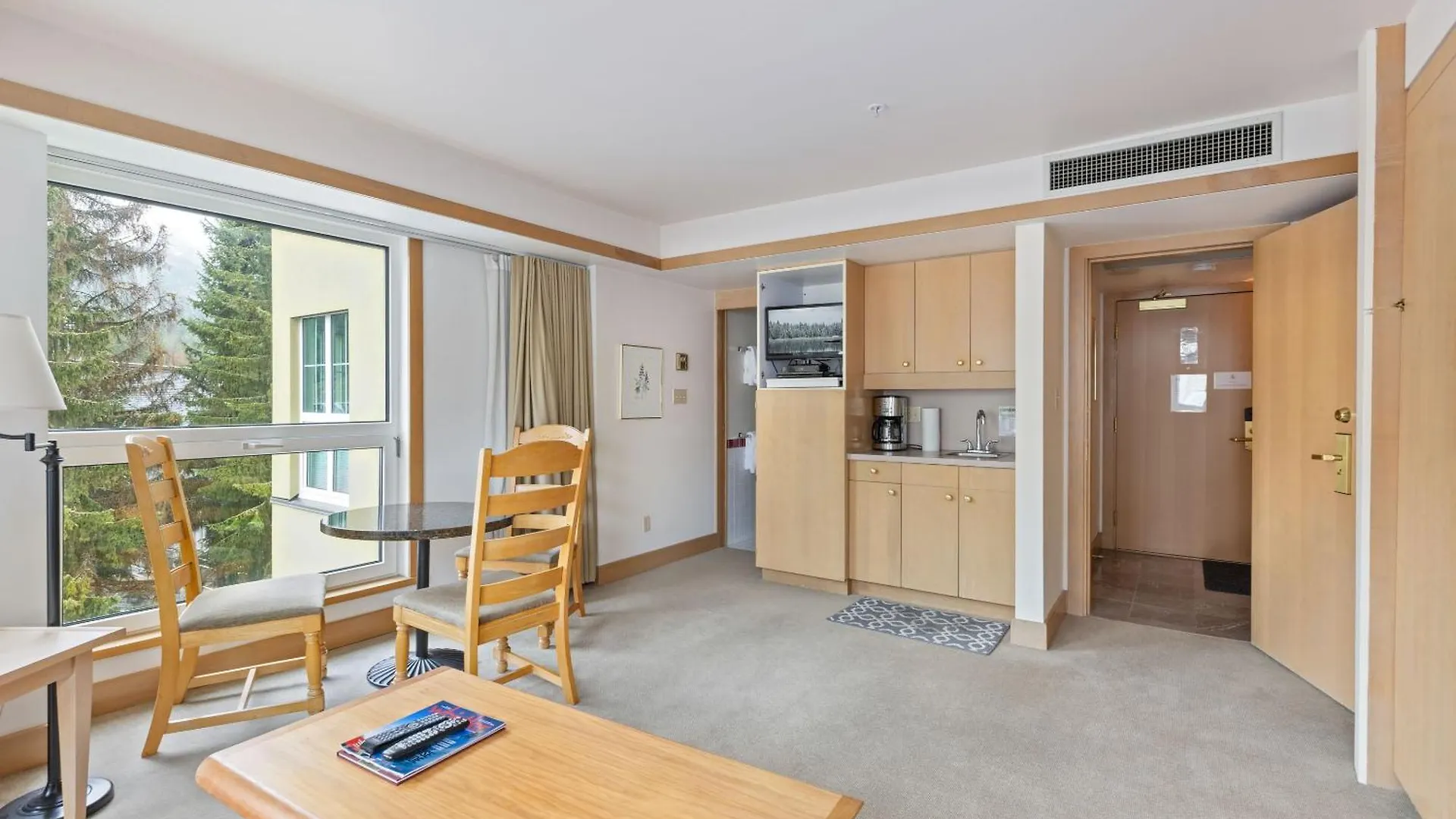 Le Chamois By Whistler Premier Apartment