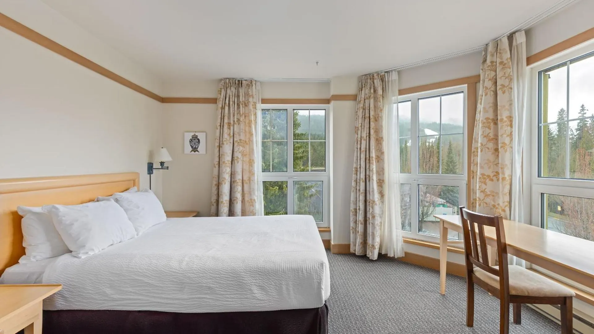 Le Chamois By Whistler Premier Apartment Canada