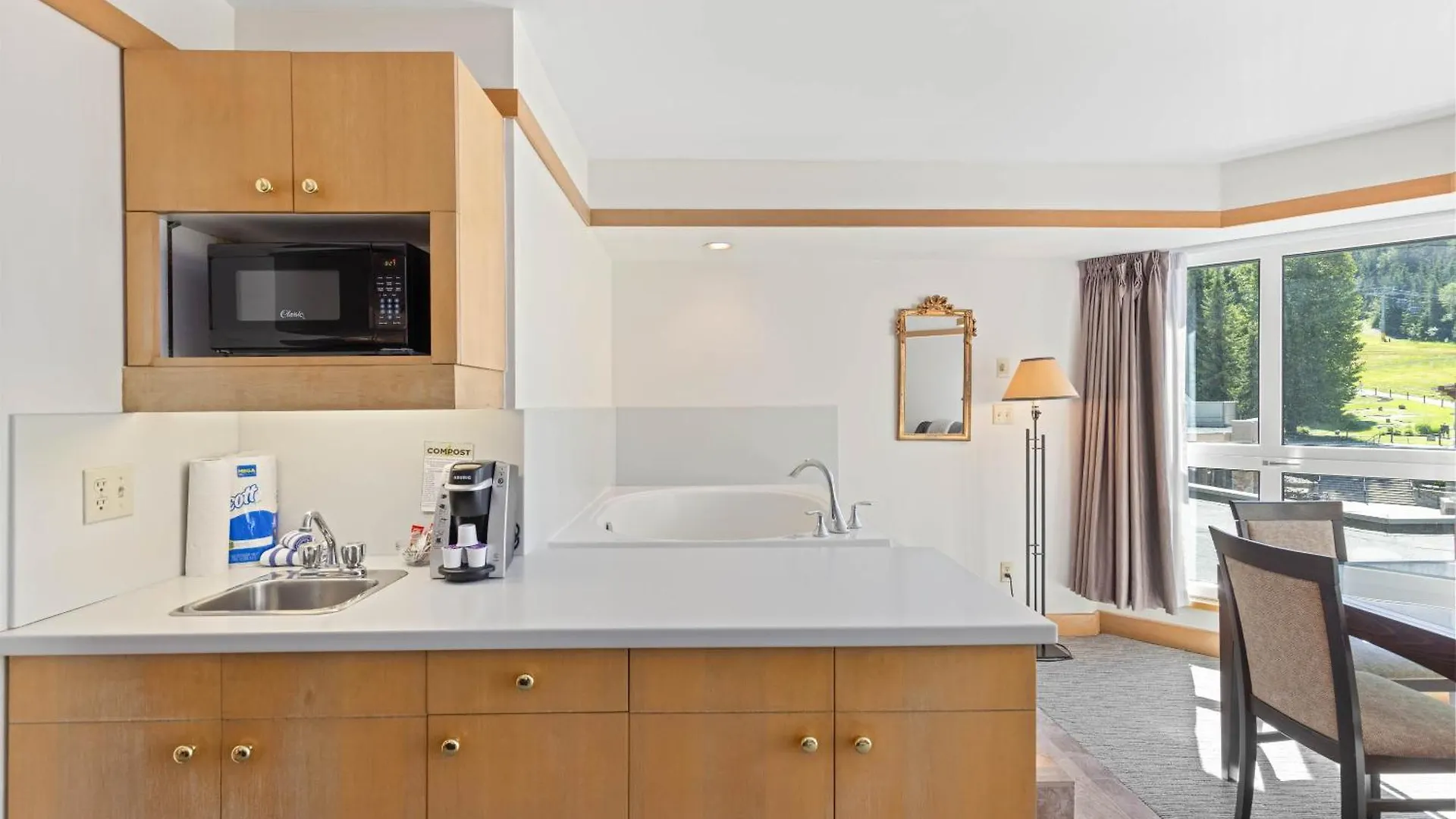 Le Chamois By Whistler Premier Apartment