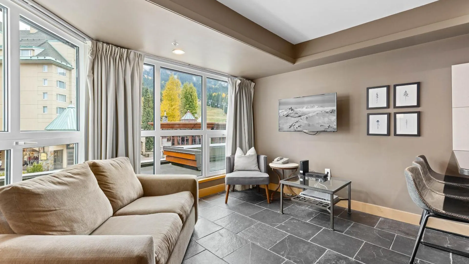 Le Chamois By Whistler Premier Apartment Canada