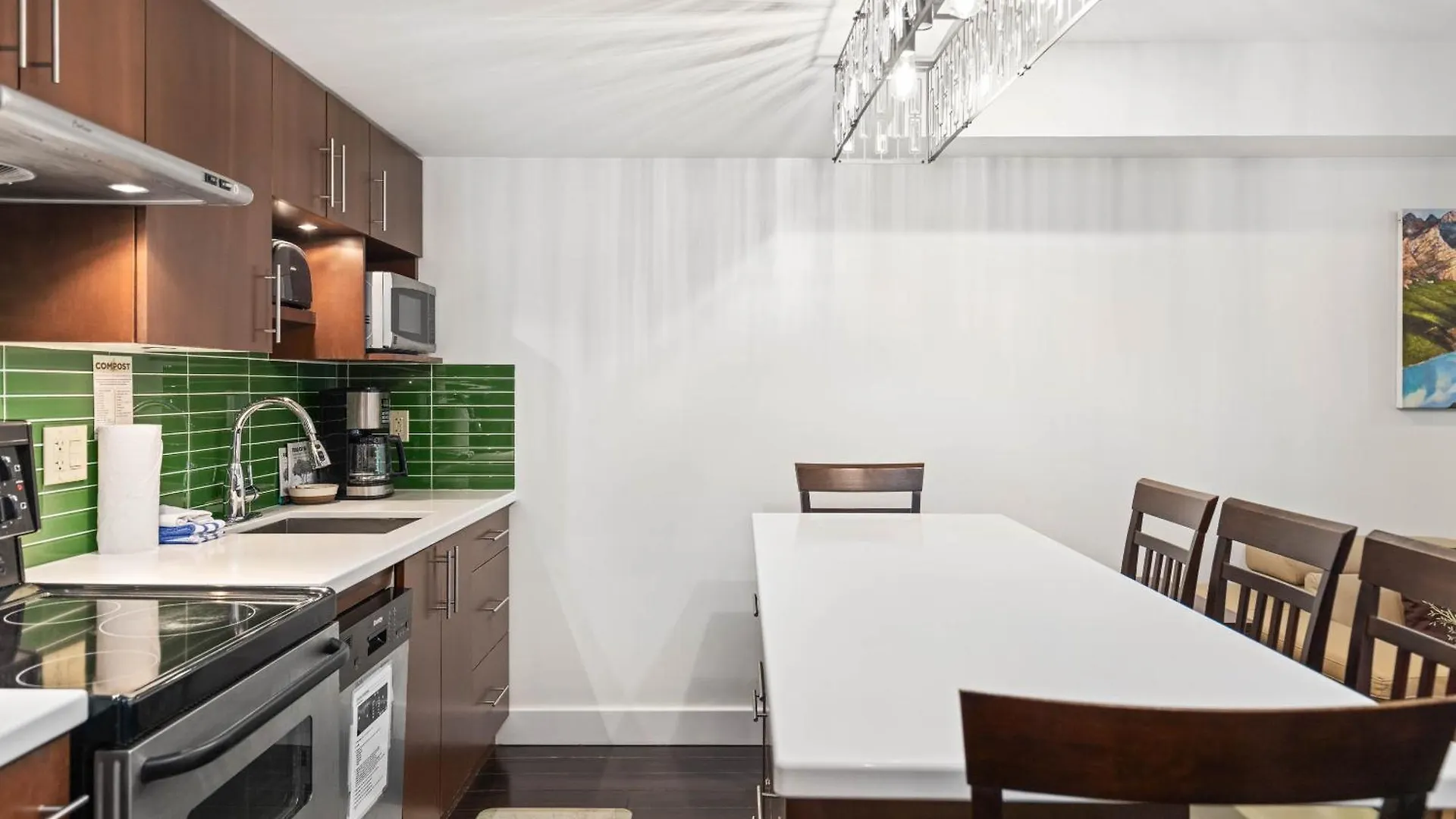 Le Chamois By Whistler Premier Apartment 0*,