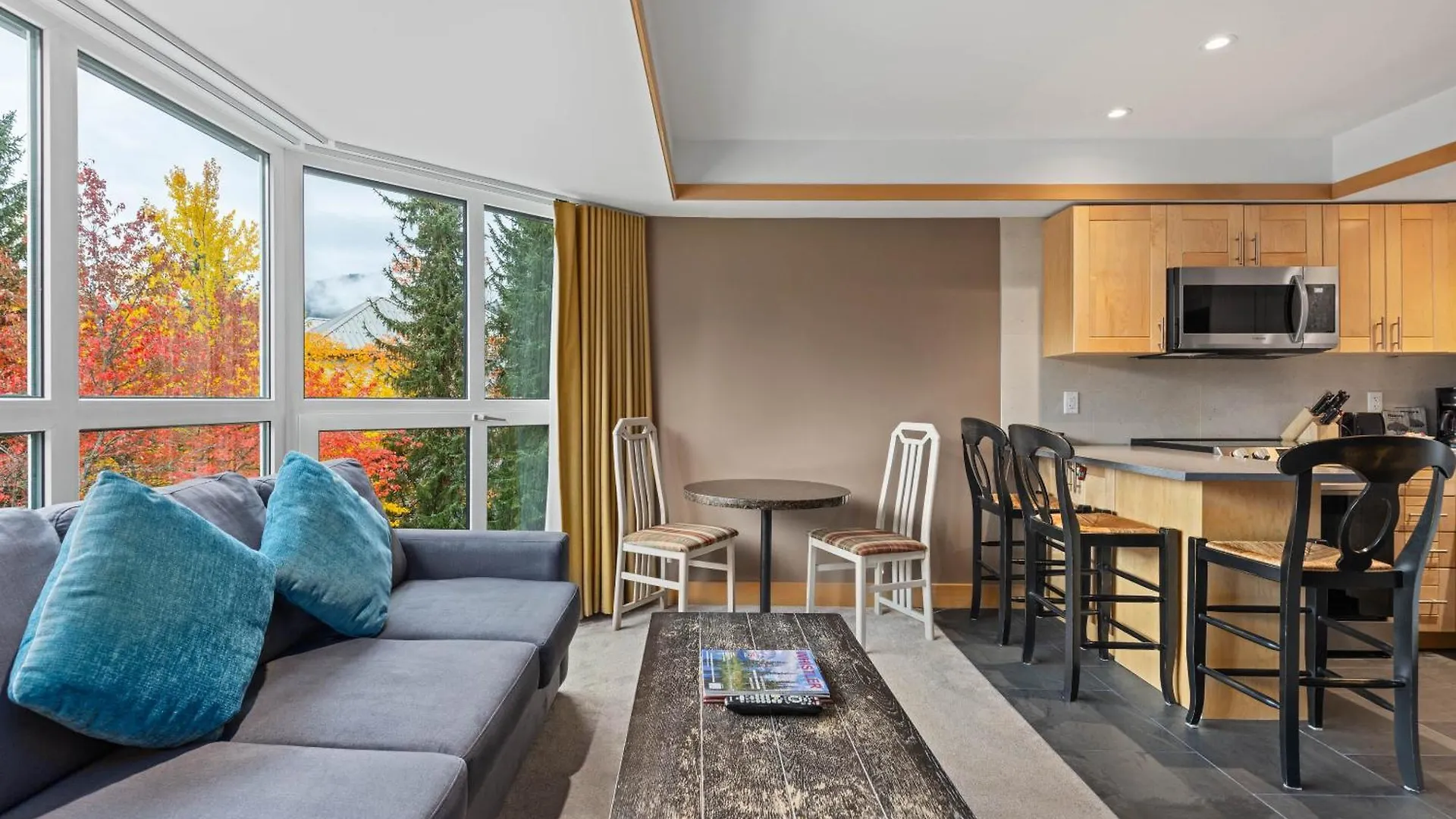 Le Chamois By Whistler Premier Apartment