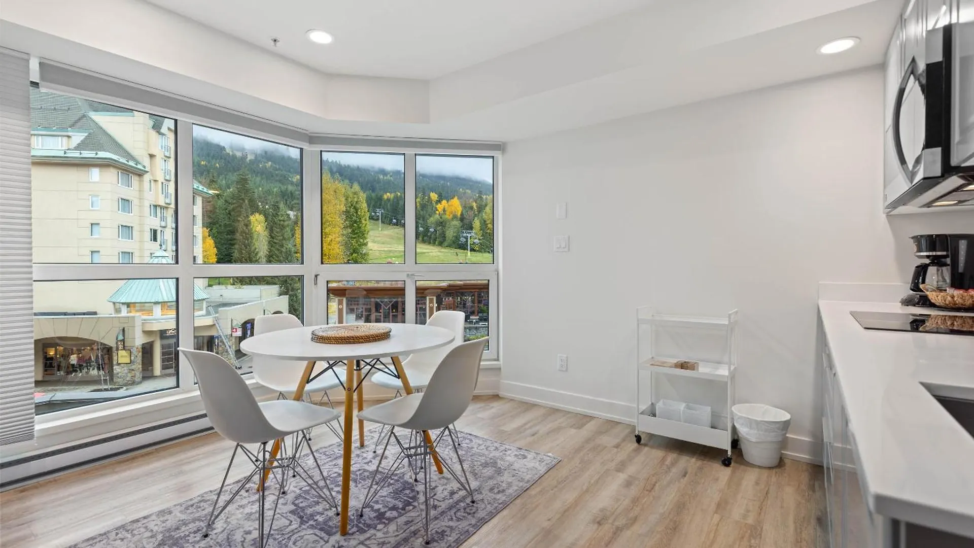 Le Chamois By Whistler Premier Apartment Canada