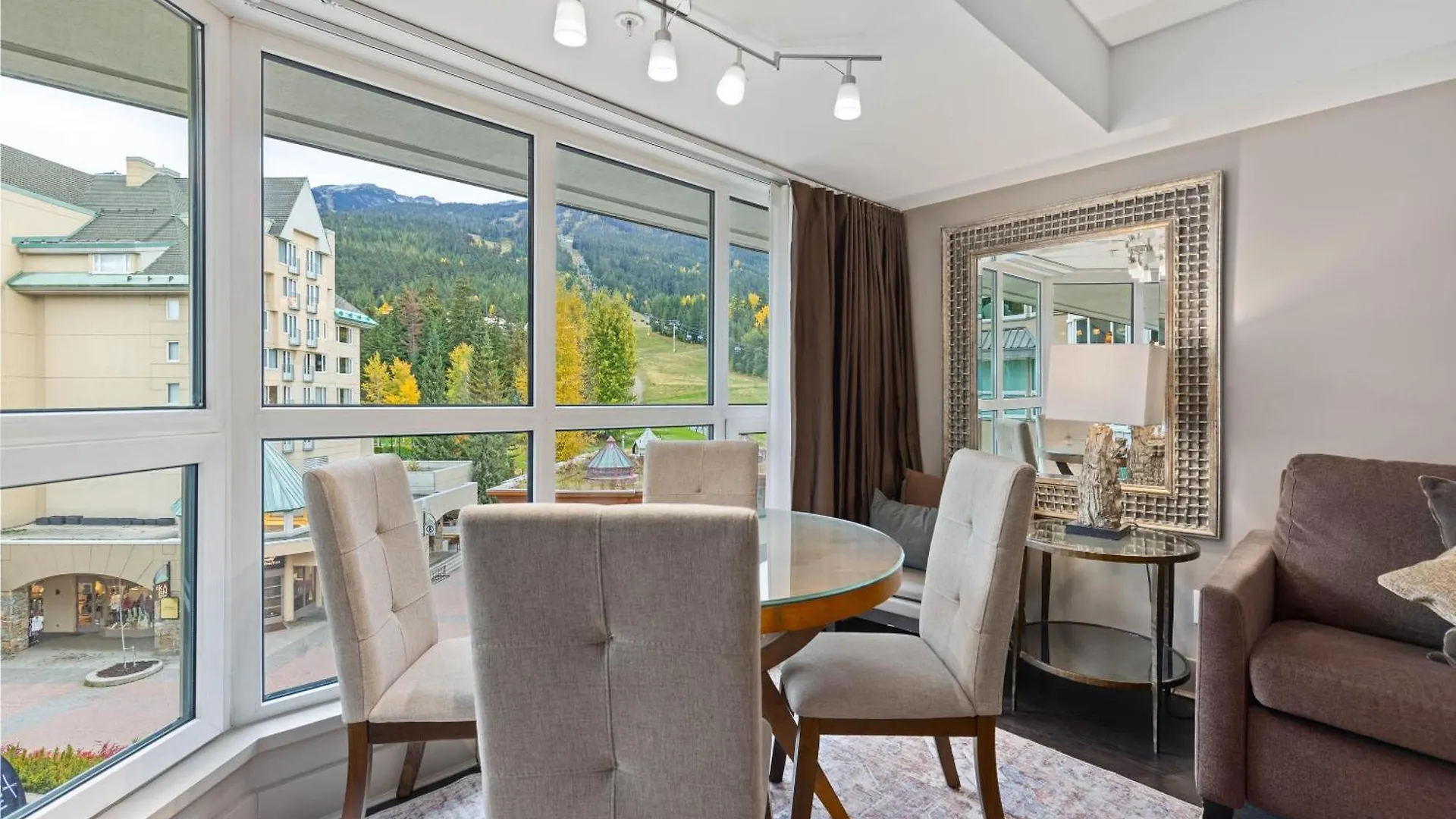 Ferienwohnung Le Chamois By Whistler Premier 0*,